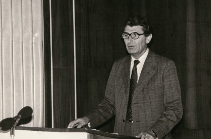 Oskár Elschek